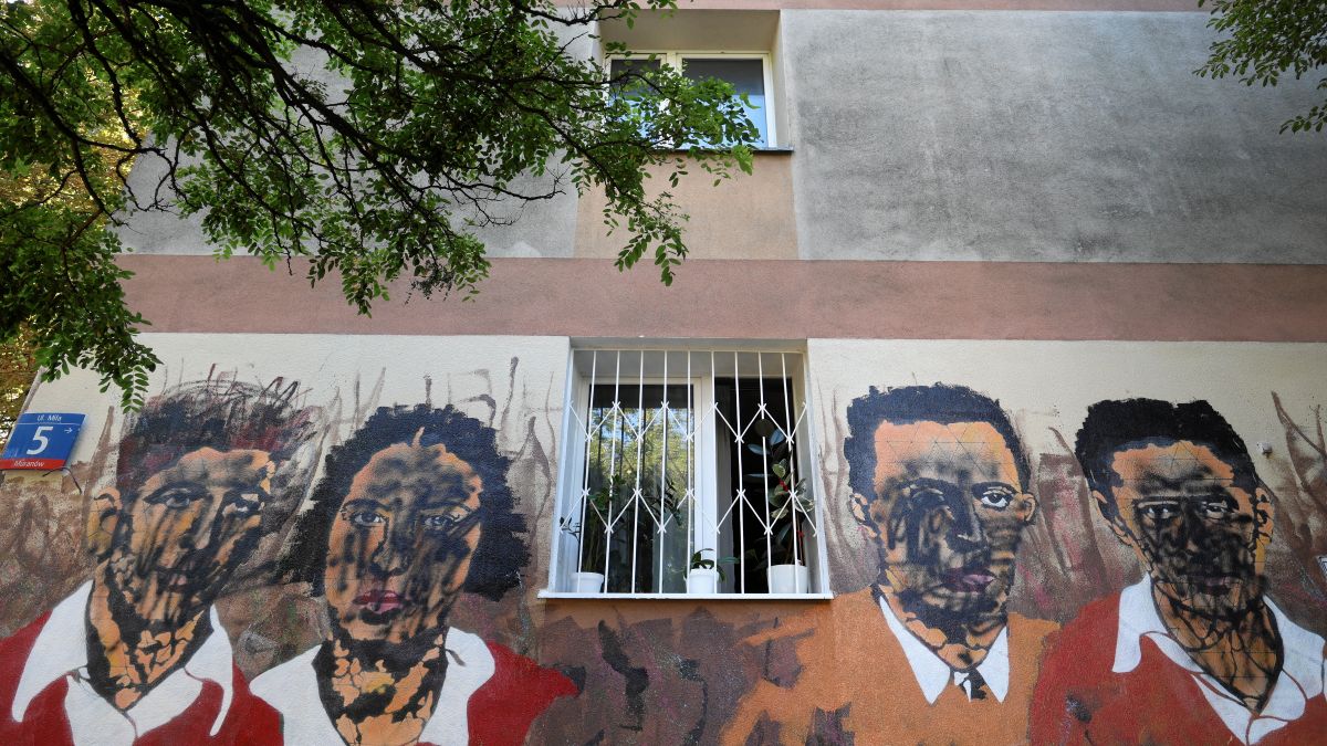 Zniszczono mural przy ul. Miłej. Policja szuka sprawców
