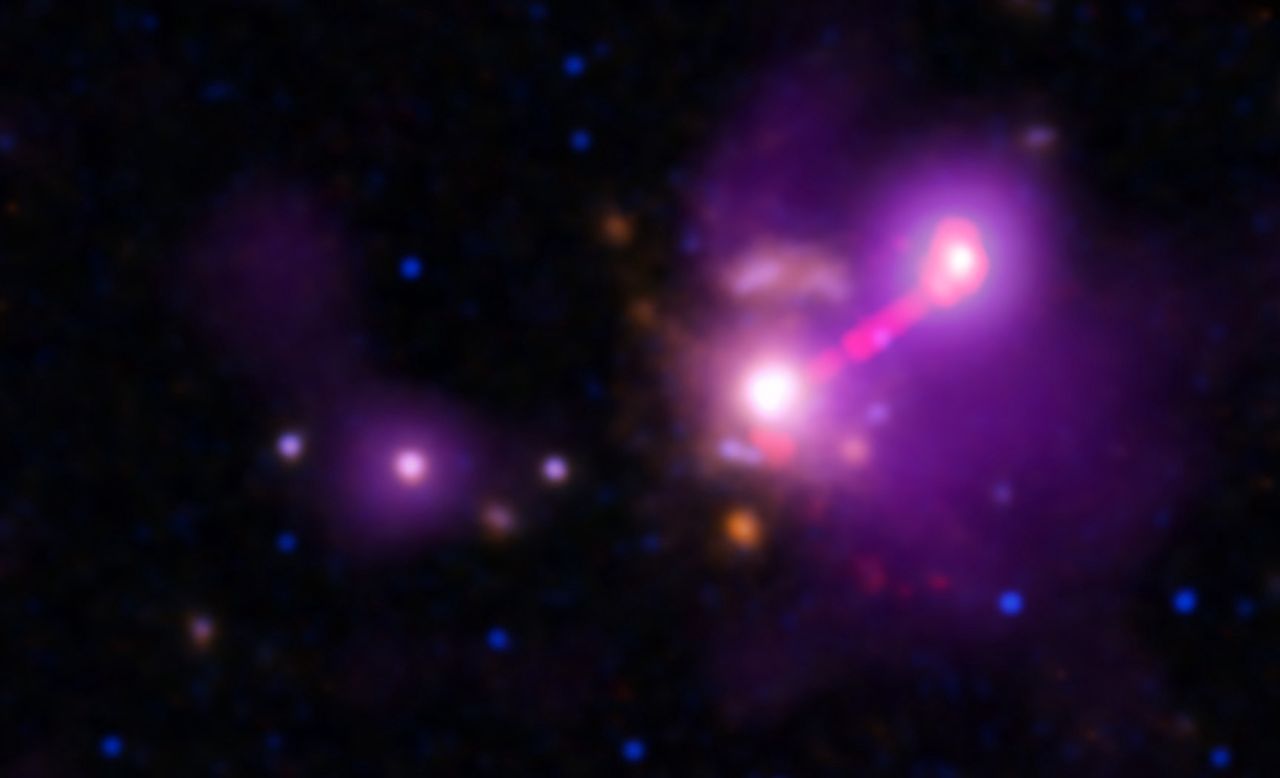 Samotna galaktyka, która pochłonęła sąsiadów, zarejestrowana przez NASA