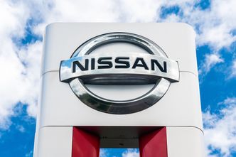 Nissan płaci za błąd. Zwolni tysiące osób. A dyrektor obniżył sobie pensję o połowę