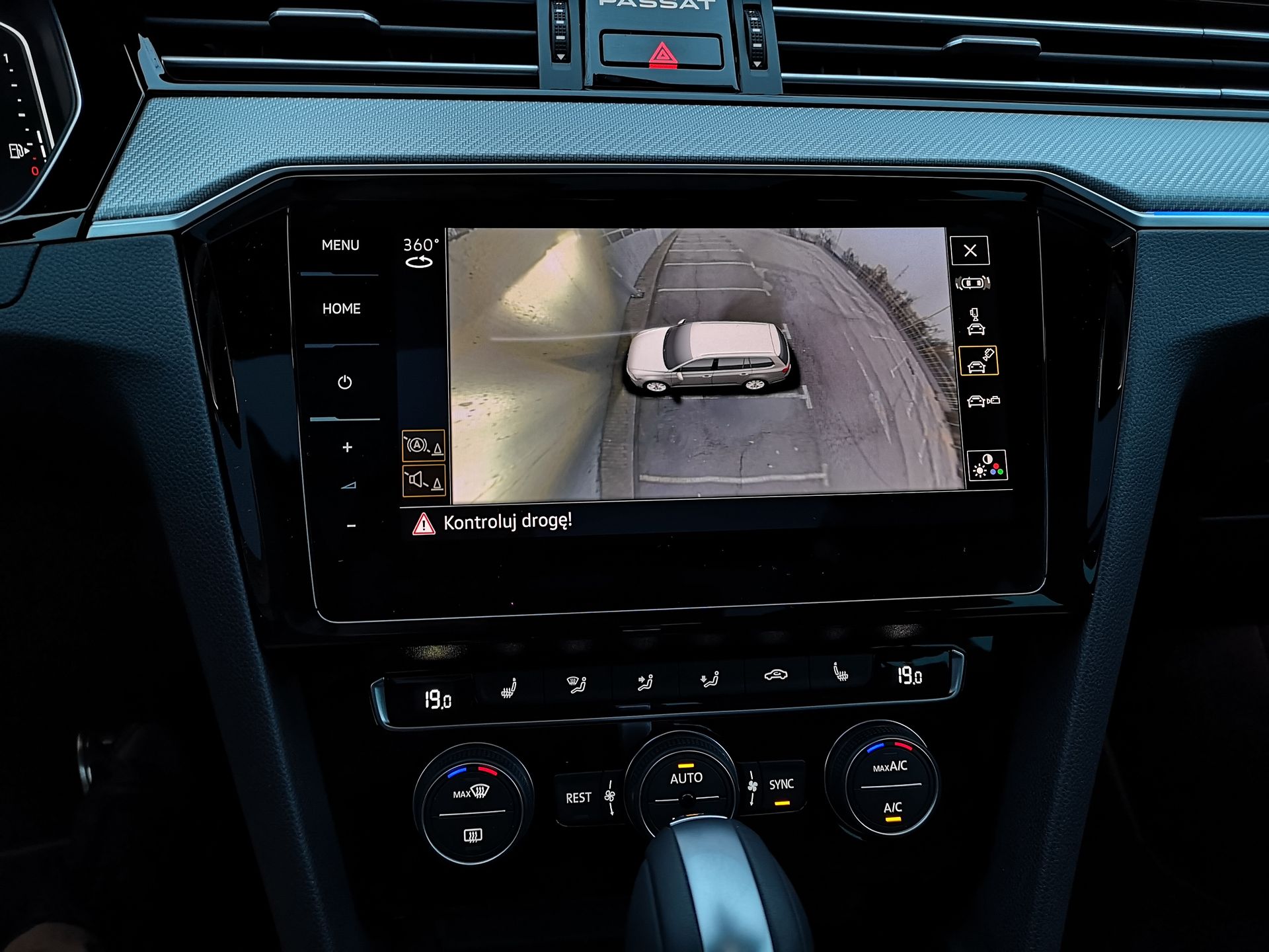 Volkswagen Passat Variant: Kamery 3D i 360 stopni oraz system audio Dynaudio 11
