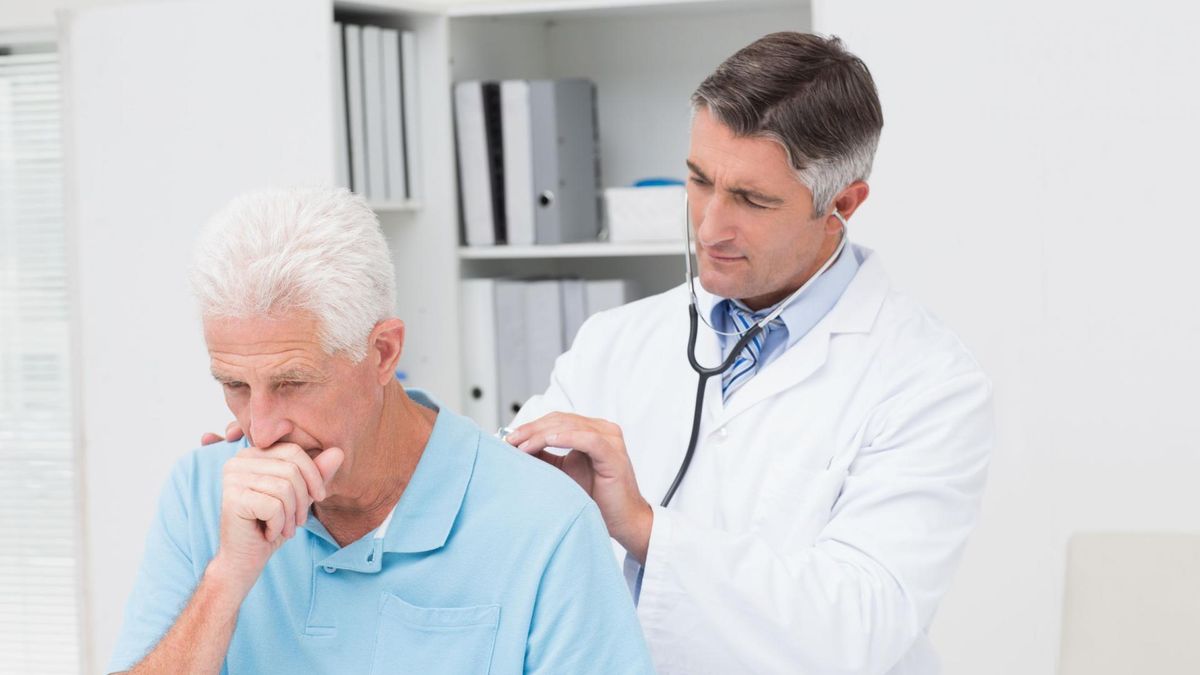 Uporczywy kaszel może być objawem raka płuc