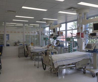 Pacjent z nowotworem załamany. Już trzykrotnie przekładano mu operację