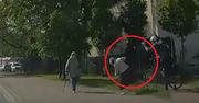Popchnął 80-latkę i uciekł. Policja ujawnia. Poszli do niego do pracy