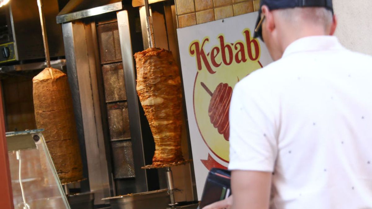 Do kebabów miało trafiać nielgalne mięso