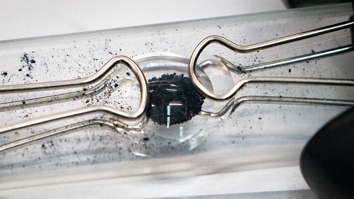 Próbki z asteroidy Bennu