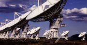 Satelity Starlink sprowadzą na nas obcych. Tak samo jak telefony
