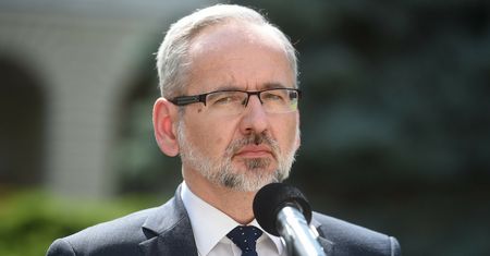 Skandal w Sejmie. Niedzielski chwali marszałek Witek. "Chapeau bas"