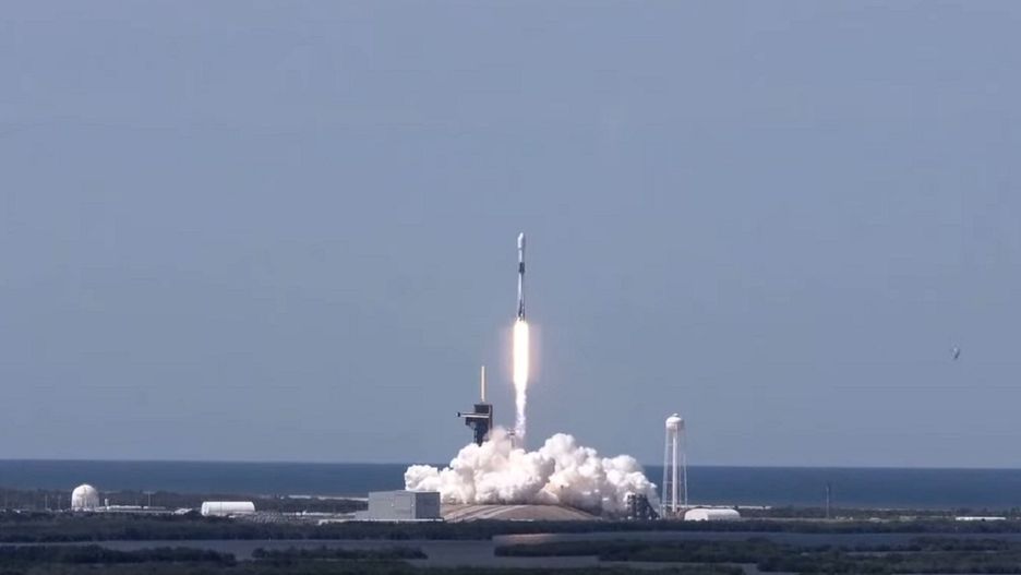 Historyczna misja SpaceX. Oglądaj na żywo start rakiety Falcon 9