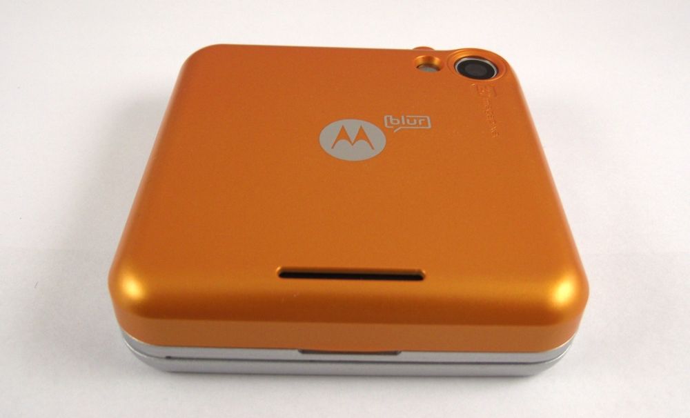 Motorola Flipout, czyli dzwoniący budzik z Androidem ;) [pierwsze wrażenia] 4