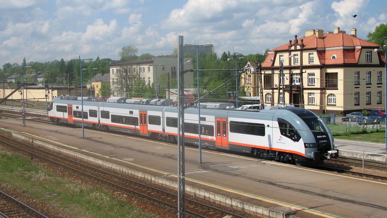 Pociągiem z Ostrowca Św. do Sandomierza. Nowe połączenie kolejowe