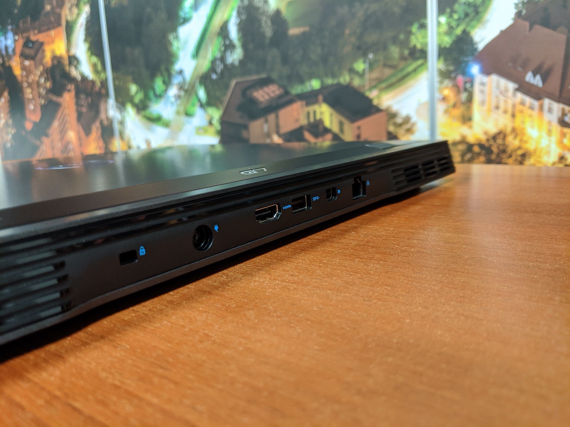Dell Inspiron G7 17 – wydajność ponad wszystko! GeForce RTX 2080 Max-Q i Intel Core i9 9880H w akcji 4