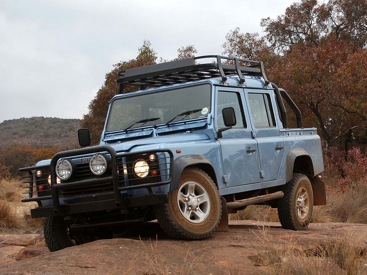 Land Rover Defender 110 Double Cab Pickup ZA-spec (1990–2007)