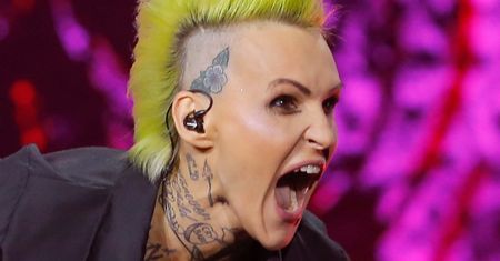 Agnieszka Chylińska zrobiła sobie DWA nowe tatuaże NA TWARZY! Jakie kryją znaczenie? (ZDJĘCIA)