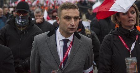 Marsz Bąkiewicza do polityki? Nie chcą go narodowcy, chce Solidarna Polska