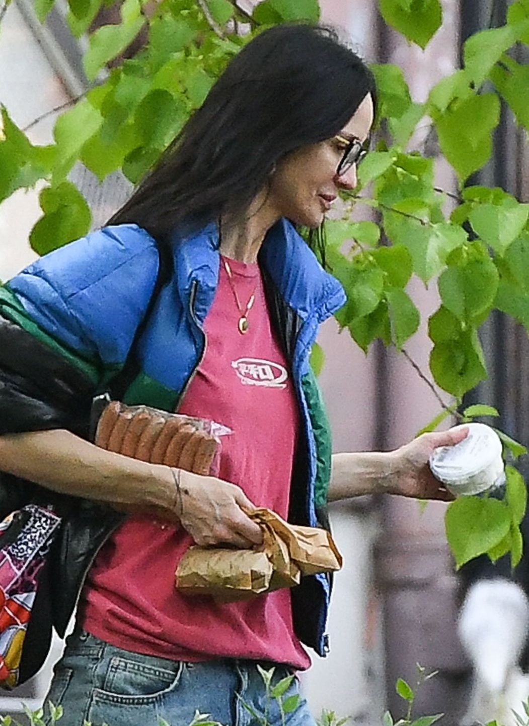 Viola Kołakowska na mieście