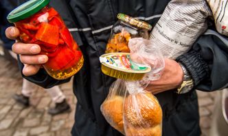 Koronawirus odbije się na cenach. Eksperci DNB Bank: Żywność może zdrożeć nawet o 10 proc.