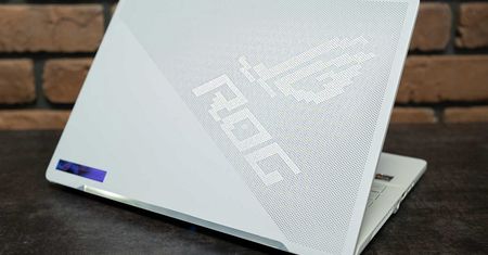 Biały laptop z czerwonym sercem – recenzja ASUS Zephyrus G14