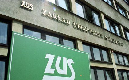 Pracownicy ZUS dostaną nagrody okolicznościowe. 1000 złotych dla każdego