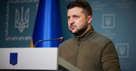 Zełenski ostrzega przed rosyjskimi atakami z użyciem broni chemicznej na Ukrainie