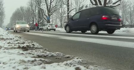 Intensywne opady śniegu na południu kraju. Korki na Zakopiance