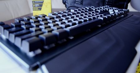 Klawiatura Mecano PRO – recenzja. Prawie mechanik