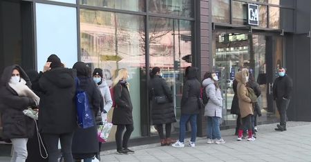 Ponowne otwarcie części butików odzieżowych w Berlinie.