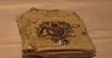40-letni kawałek tortu weselnego księżnej Diany i księcia Karola sprzedany na aukcji za ponad 1800 funtów!