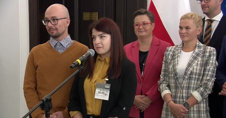 Koalicja Obywatelska zapowiada złożenie projektu ustawy przywracającej refundację in vitro