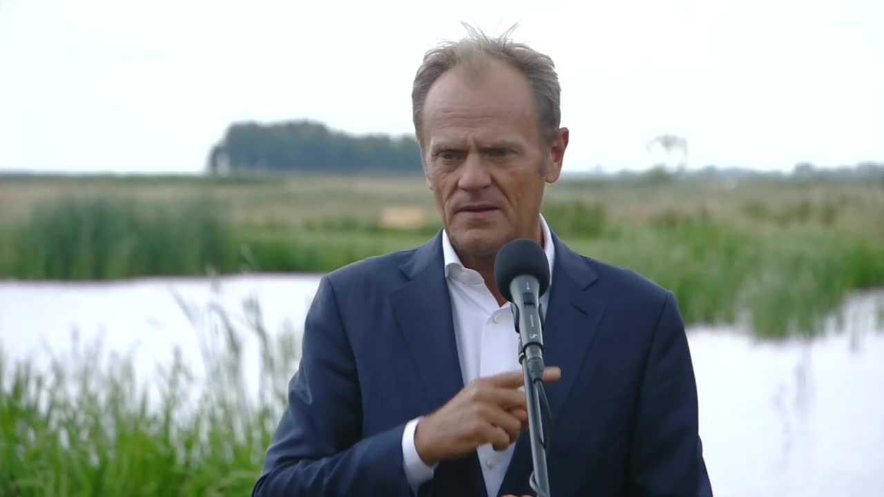 D. Tusk: Polsce grozi lawinowy napływ uchodźców przez granicę z Białorusią. To memento dla rządzących.