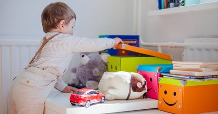 Te obowiązki spokojnie mogą w domu przejąć dzieci. Nie wychowuj leni