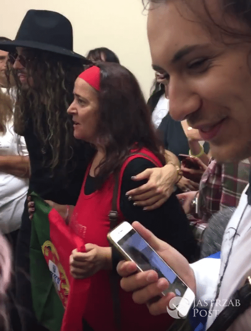 Michał Szpak z fanką z Portugalii