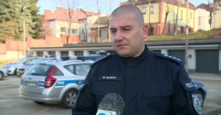 18-latek zaatakował nożem członków swojej rodziny. Trzy osoby w szpitalu