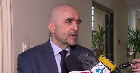 Były szef KNF wychodzi na wolność. Sąd nie przedłużył aresztu