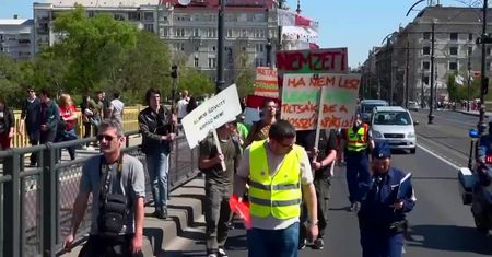 Marsz zwolenników legalizacji marihuany w Budapeszcie