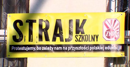 Strajk zawieszony, co z pensjami nauczycieli? Samorządy zastanawiają się nad rekompensatami
