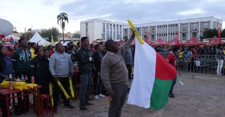 Szaleństwo na Madagaskarze. Debiutujący w Pucharze Narodów Afryki piłkarze odnieśli pierwsze zwycięstwo, wygrywając z Burundi