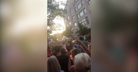 Mieszkańcy Dayton uczcili pamięć zabitych w strzelaninie w centrum miasta czuwaniem przy świecach