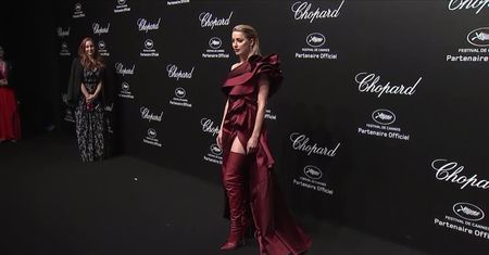 Amber Heard i James Marsden w serialu bazującym na “Bastionie” Stephena Kinga