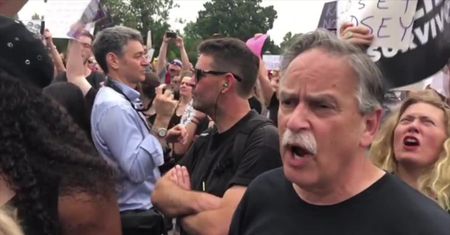 200 aresztowanych podczas protestu przed Sądem Najwyższym USA