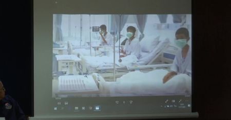 “Spędzą w szpitalu od 7 do 10 dni”. Opublikowano szpitalne zdjęcia 12 chłopców uratowanych z zalanej jaskini