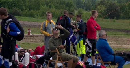 Skoki w punkt. Desantowe zawody spadochroniarzy w Łodzi