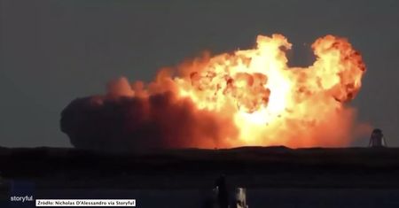 Nieudane lądowanie i wybuch rakiety od firmy SpaceX