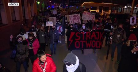 “Wolność, równość, prawa kobiet!”. Manifestacje w Warszawie, Poznaniu i Otwocku