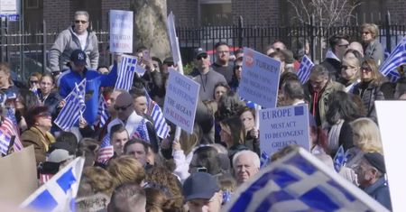Demonstracja Greków w Nowym Jorku. Domagają się obrony granic ojczyzny przed migrantami