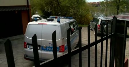 Półtoraroczne bliźnięta walczą o życie w szpitalu. Skutki tragicznego wypadku w Szczytnie