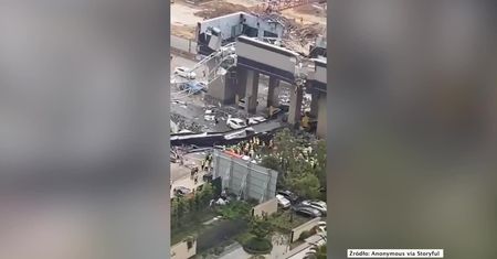 Wuhan: Żuraw budowlany runął na ruchliwą drogę