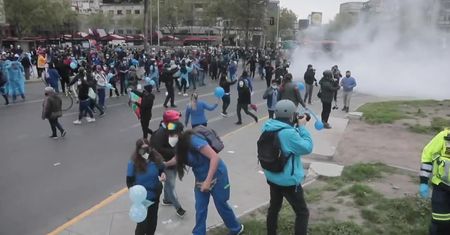Zamieszki w Chile. Gwałtowne protesty medyków w Santiago