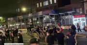Kolejna niespokojna noc w Nowym Jorku. Funkcjonariusze starli się z protestującymi, którzy złamali godzinę policyjną