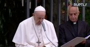 Papież Franciszek modlił się w Lourdes o ustanie pandemii. Apelował o przekazanie budżetów zbrojeniowych na walkę z koronawirusem