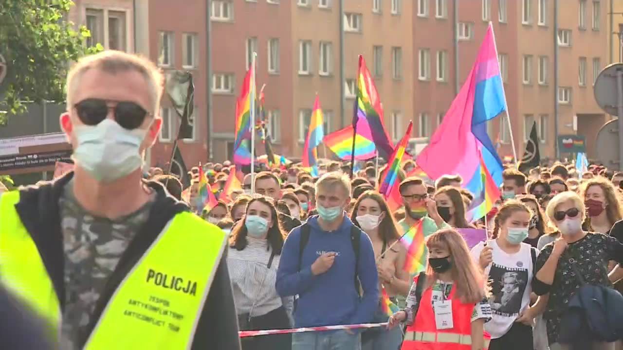 Kilka tysięcy osób na Marszu Równości we Wrocławiu.